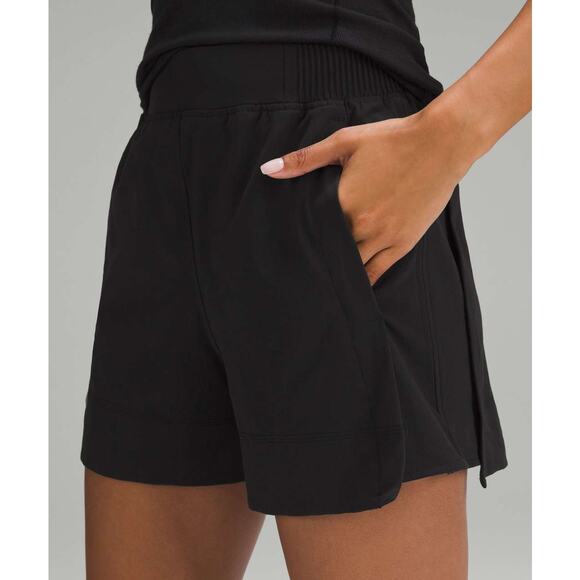 Lululemon Stretch Woven Relaxed-Fit High-Rise Short 4" in Black Size Medium - Picture 2 of 6